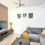 Maison Design 11 Pers -terrasse -netflix -confort Tatil Evi