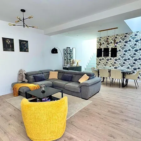 Dom wakacyjny Maison Design 11 Pers -terrasse -netflix -confort Amiens